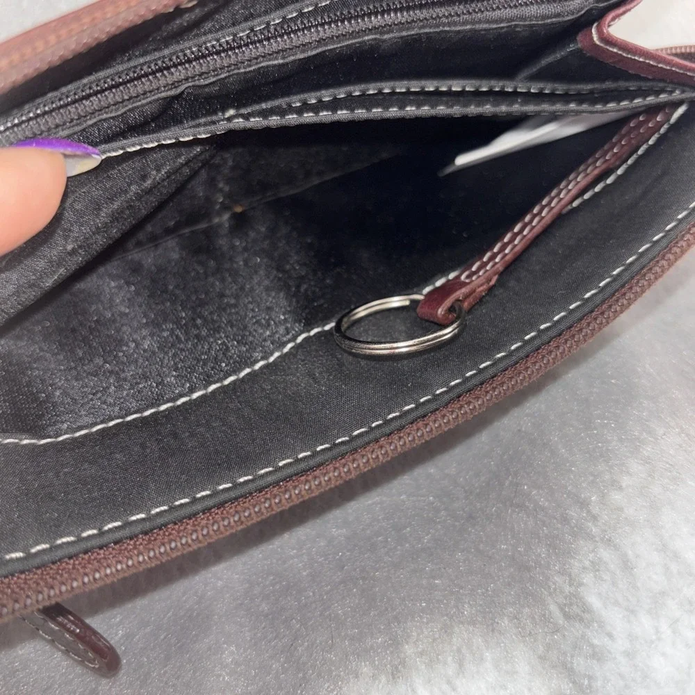 TIGNANELLO Two Tone Burgundy Leather Zip Around Wallet  Card Slots Key Ring EUC
